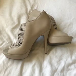 Jessica Simpson Nude High Heels